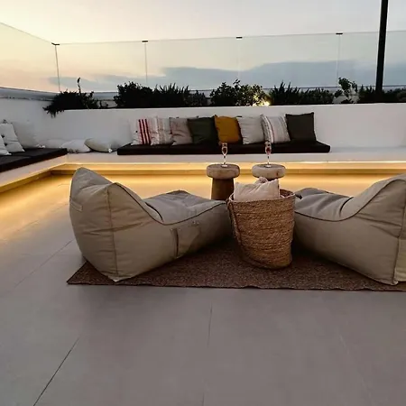 Villa Lora Pearl